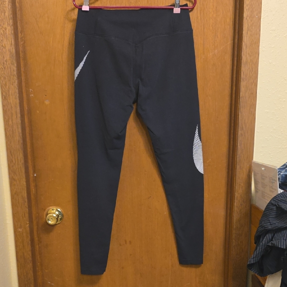 Nike Womens Black and Gray Leggings - Picture 4 of 4
